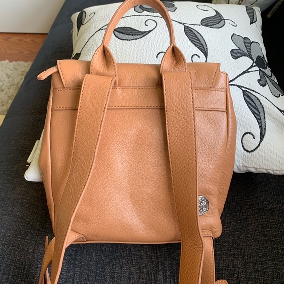 Vince camuto Backpack Tan - Picture 3 of 10